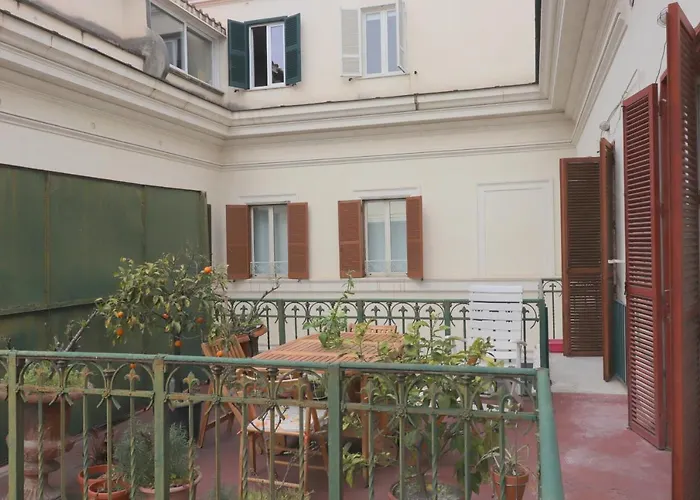 Trevi Oda ve Kahvaltı Roma