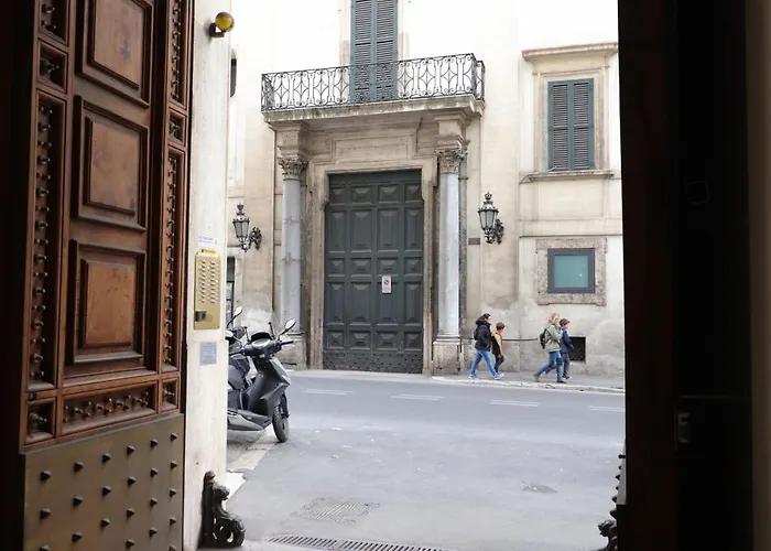 Oda ve Kahvaltı Trevi Roma
