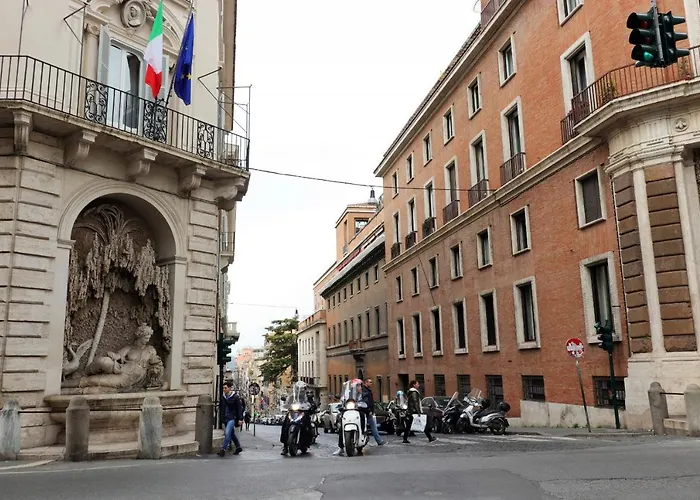Trevi 4*